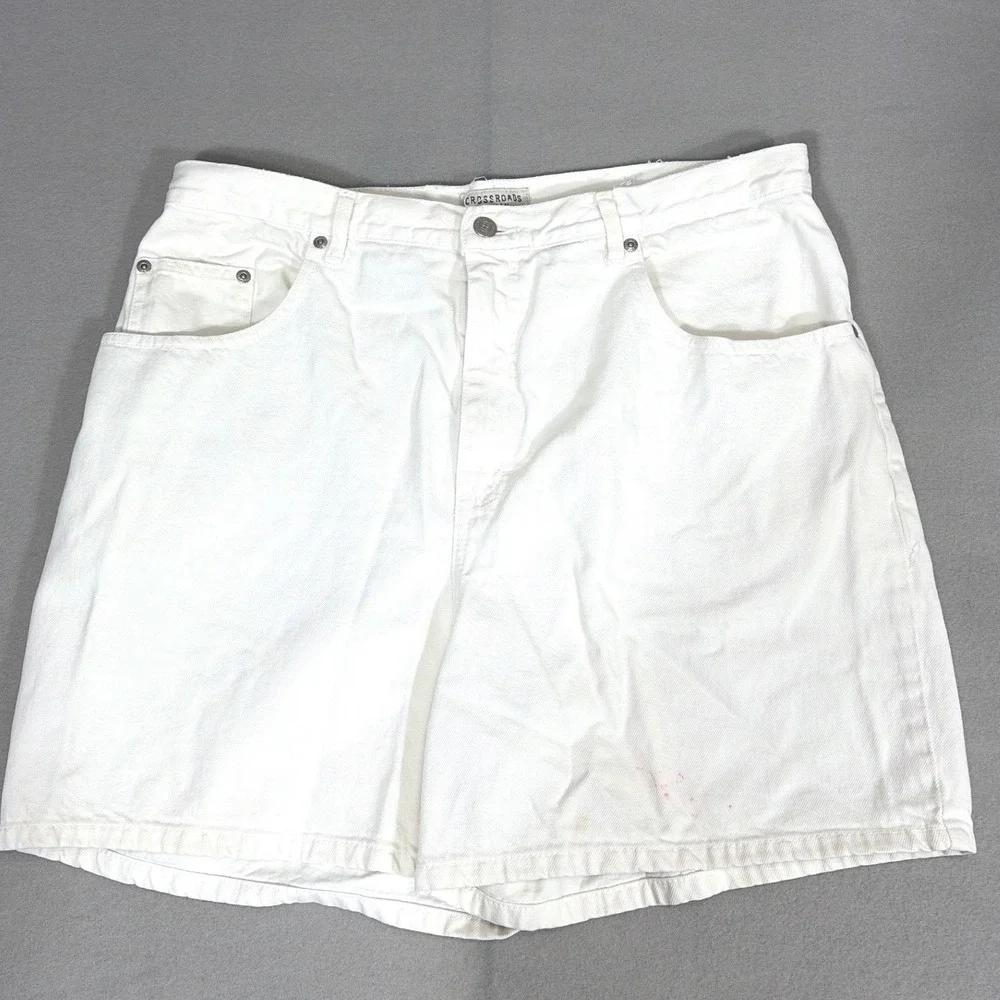 Crossroads Woman White Denim Shorts High Rise 100% Cotton Size 16W 0443